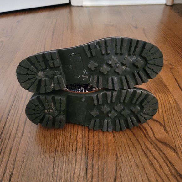 Marc Fisher Black/White snake Boots - Picture 3 of 4